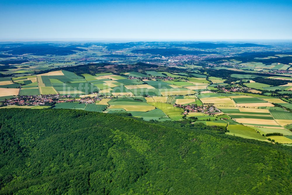 Coppenbrügge von oben - Dorfkern am Feldrand Bessingen in Coppenbrügge im Bundesland Niedersachsen, Deutschland
