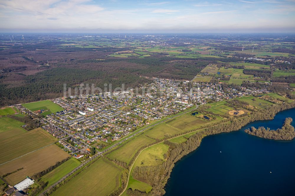 Luftbild Flüren - Stadtgebiet inmitten der Landwirtschaft in Flüren im Bundesland Nordrhein-Westfalen, Deutschland
